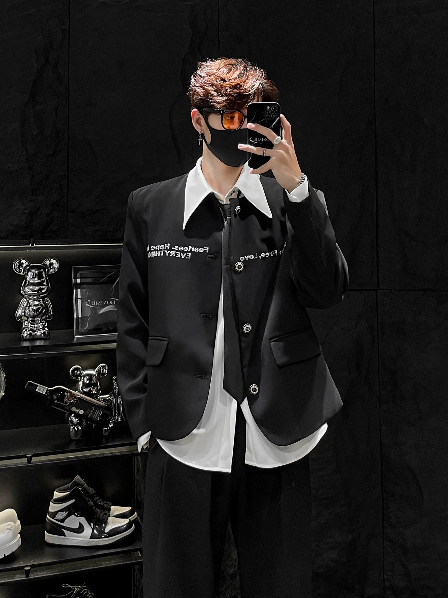 

Мужской костюм HOMME: модный пиджак без воротника с объемными нашивками из страз, свободный крой, молодежный стиль, длинные рукава, повседневный, с закругленным низом