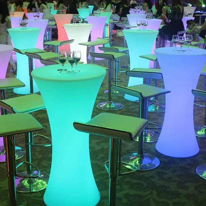 Good Design Commercial Furniture Parties Events Car Shows Outdoor Leisure LED Illuminated Cocktail Bar Plastic Table