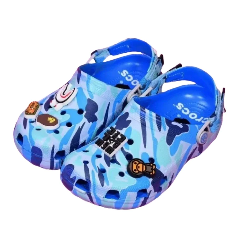 العلامة التجارية المشتركة الصيف المضادة للانزلاق في الهواء الطلق الساخن القرد الاتجاه أحذية الشاطئ عادية ثقب ثقب النعال مريحة تنفس الصنادل الهدايا