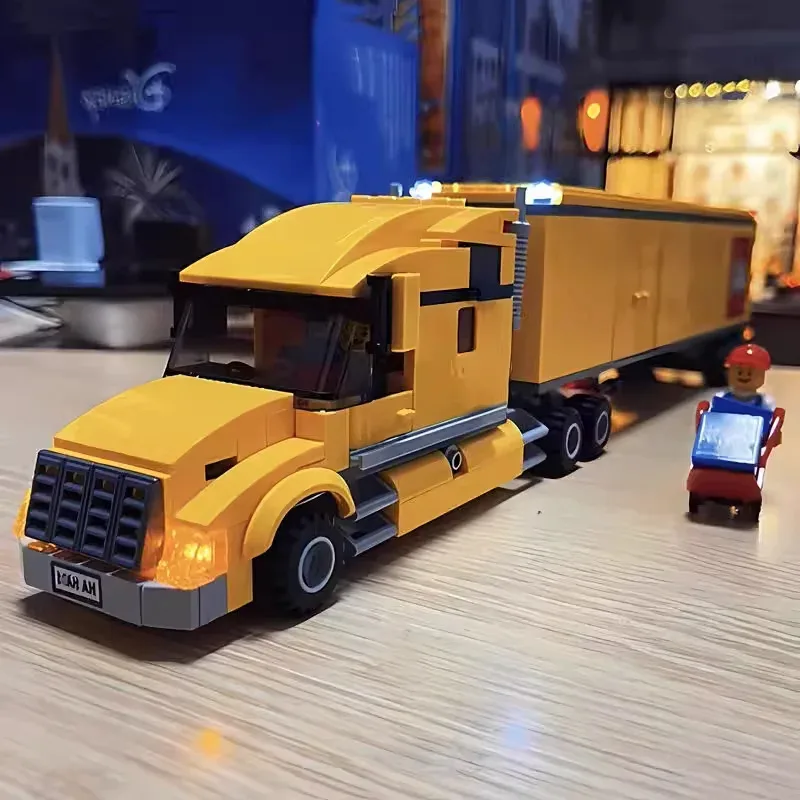 テクニカルイエロー配送輸送トラック ‌ ‌   60440 ブロックフィギュアセット 車両モデル 子供のおもちゃ キッズギフト
