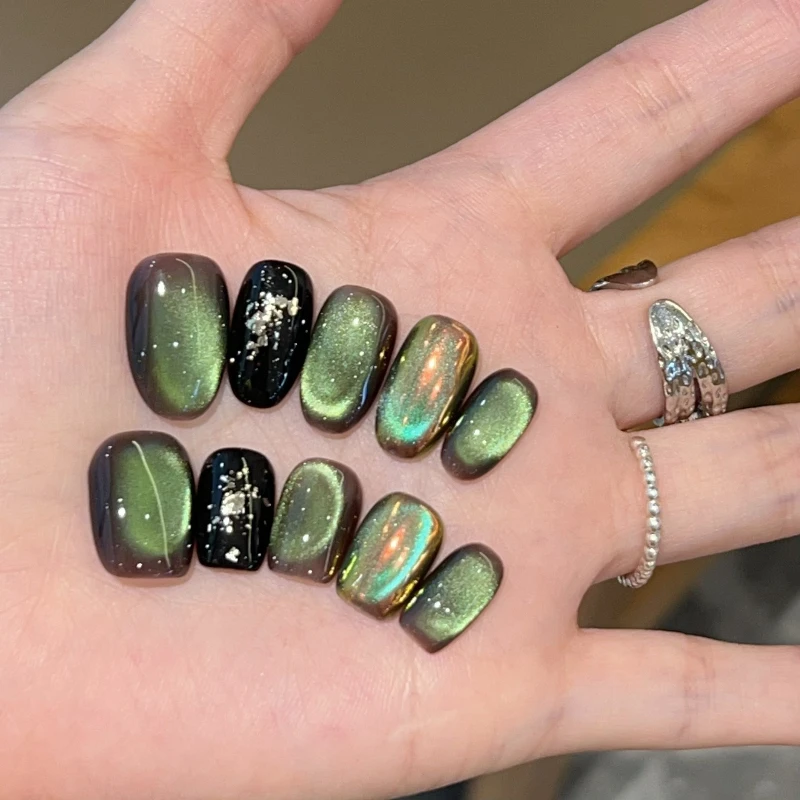 10個の手作りネイル、グリーンガラスビーズキャッツアイオーロラグリッターとプレスオンネイルチップ付き—女の子や友達へのギフトに最適