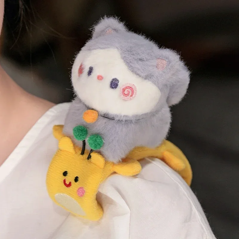 Capybara Slap Snap Wrap Capybara Plushie Armband Armband Kawaii Niedlicher Hund Katze Plüschtier Handring Kreatives lustiges Geschenk – Detail 17