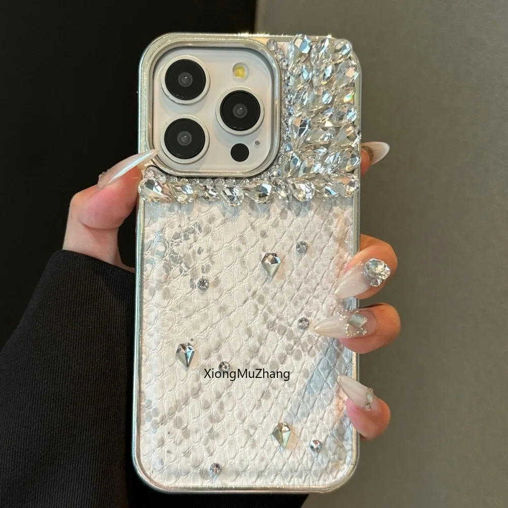 White Mermaid Scales Pattern Luxury Rhinestone Custom for Iphone 13Pro Max 15Pro 12Pro 14 Pro Max Diamonds Shockproof Phone Case