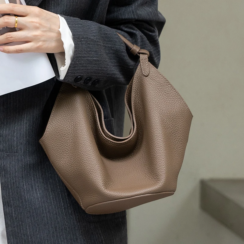 

Women’s Retro Cow Leather Shoulder Bag Ladies Cowhide Luxury Designer Crossbody Bags Female Large Capacity Commute Handbags Lady