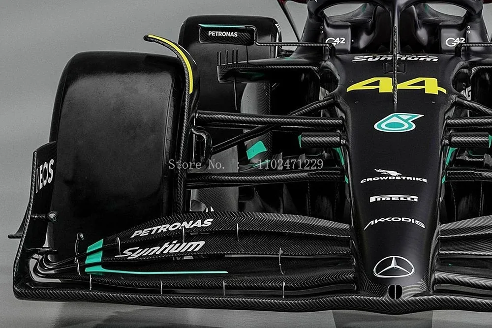 Bburago 1:24 2023 Mercedes-Benz W14 44 # Hamilton 63 # Russell Formula Super Toy Druckguss-Automodell aus Legierung Ferrari Red Bull McLaren – Detail 18