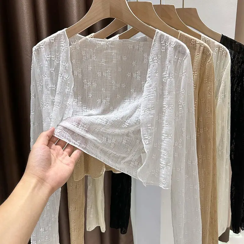 White lace sun protection cardigan for women's summer outfit, shawl cover, short style, air-conditioned camisole jacket