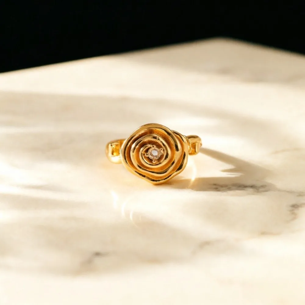 1 Piece of Exquisite and Elegant Rose Flower Open Ring, Creative and Stylish Ring with Adjustable Design, Comfortable to Wear, Simple and Elegant Versatile Style, Suitable for Daily Commuting, Parties, and as a Light Luxury Decorative Ring Accessory