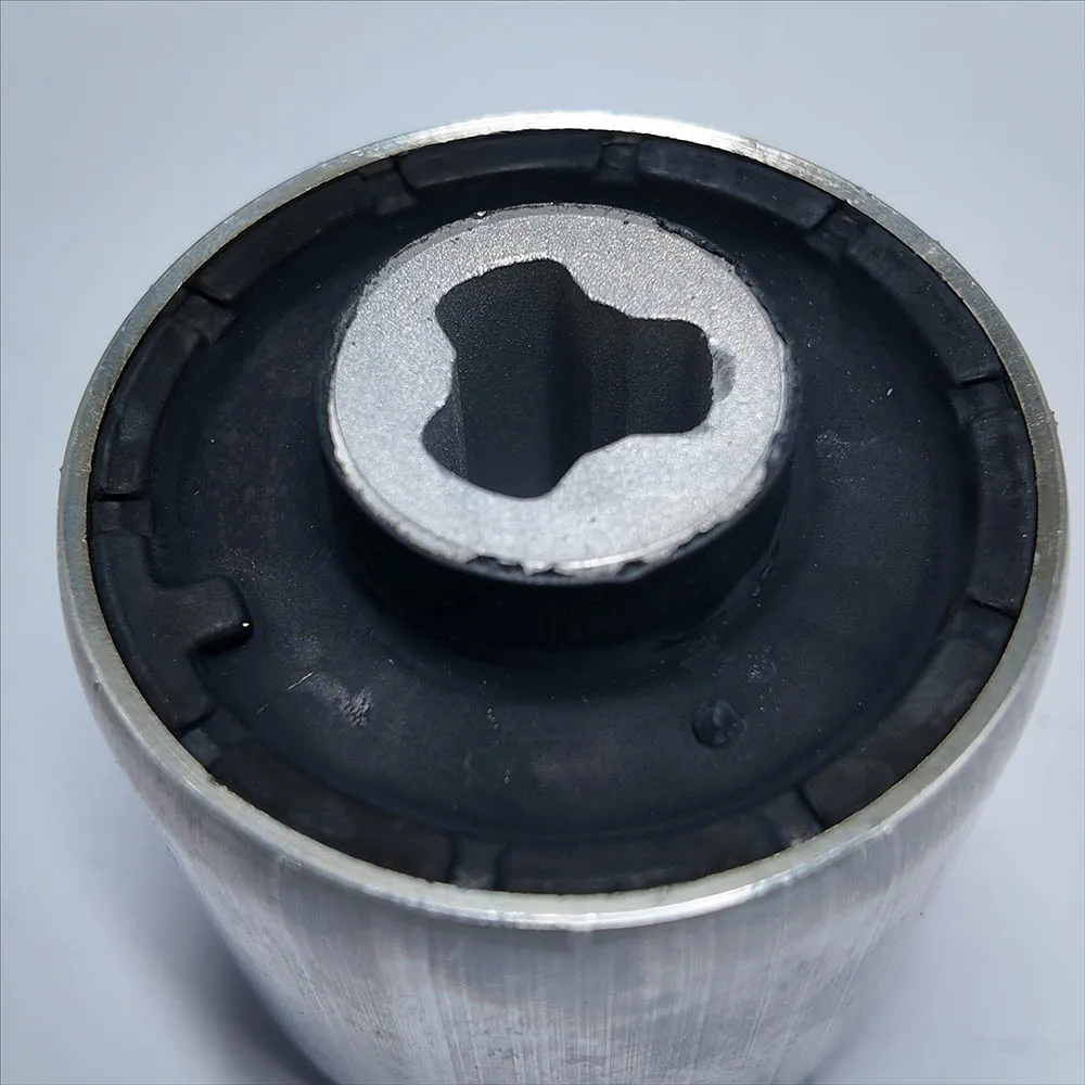 Front Lower Control Arm Bushing For Mercedes Benz W212 S212 E200 E220 E240 E250 E270 E280 E300 E320 E350 E400 E420 2123330014