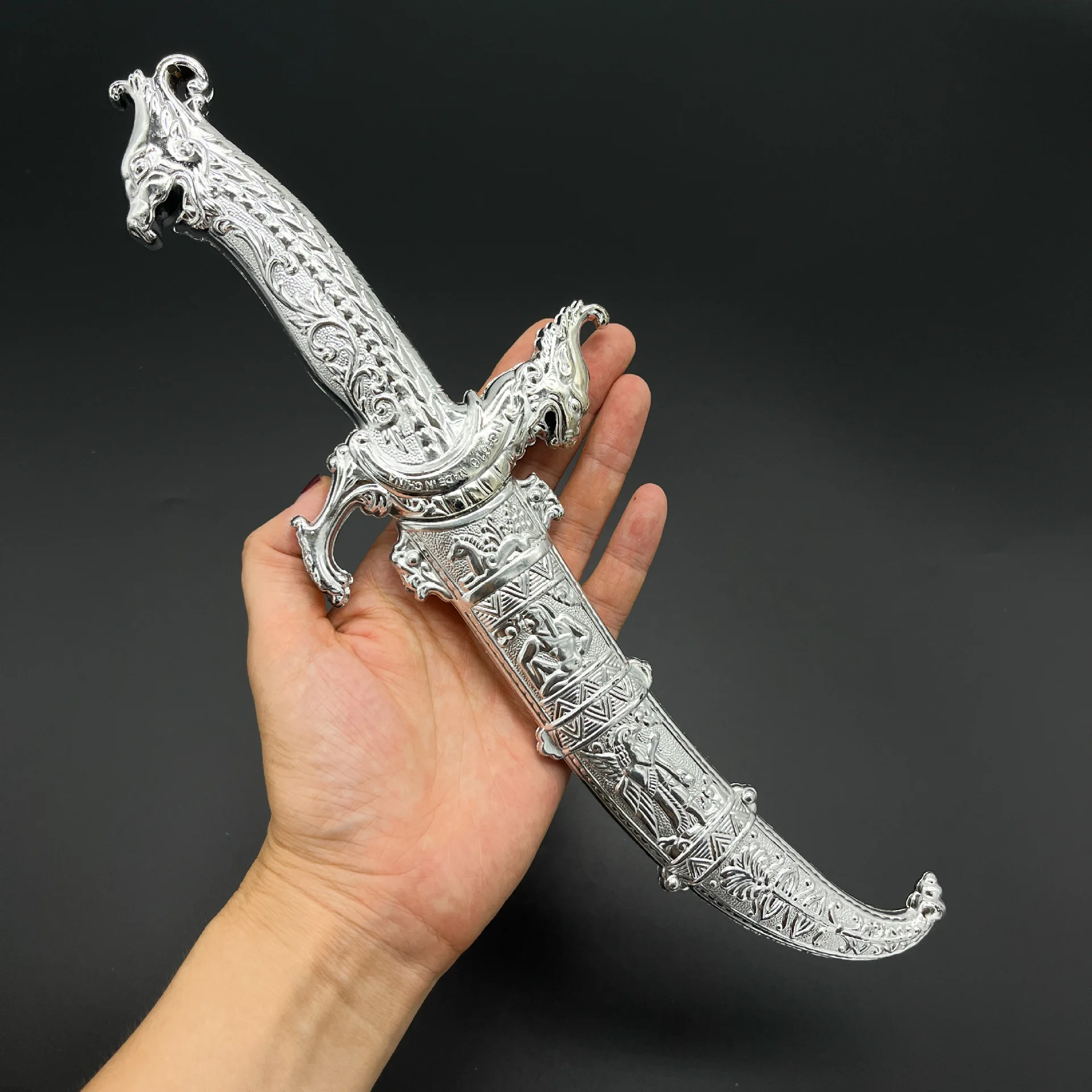 Espada de plástico galvanizada-espada Qilin arma modelo de utilería juguete espada de plástico daga, accesorios de juego de rol seguros, sin afilar