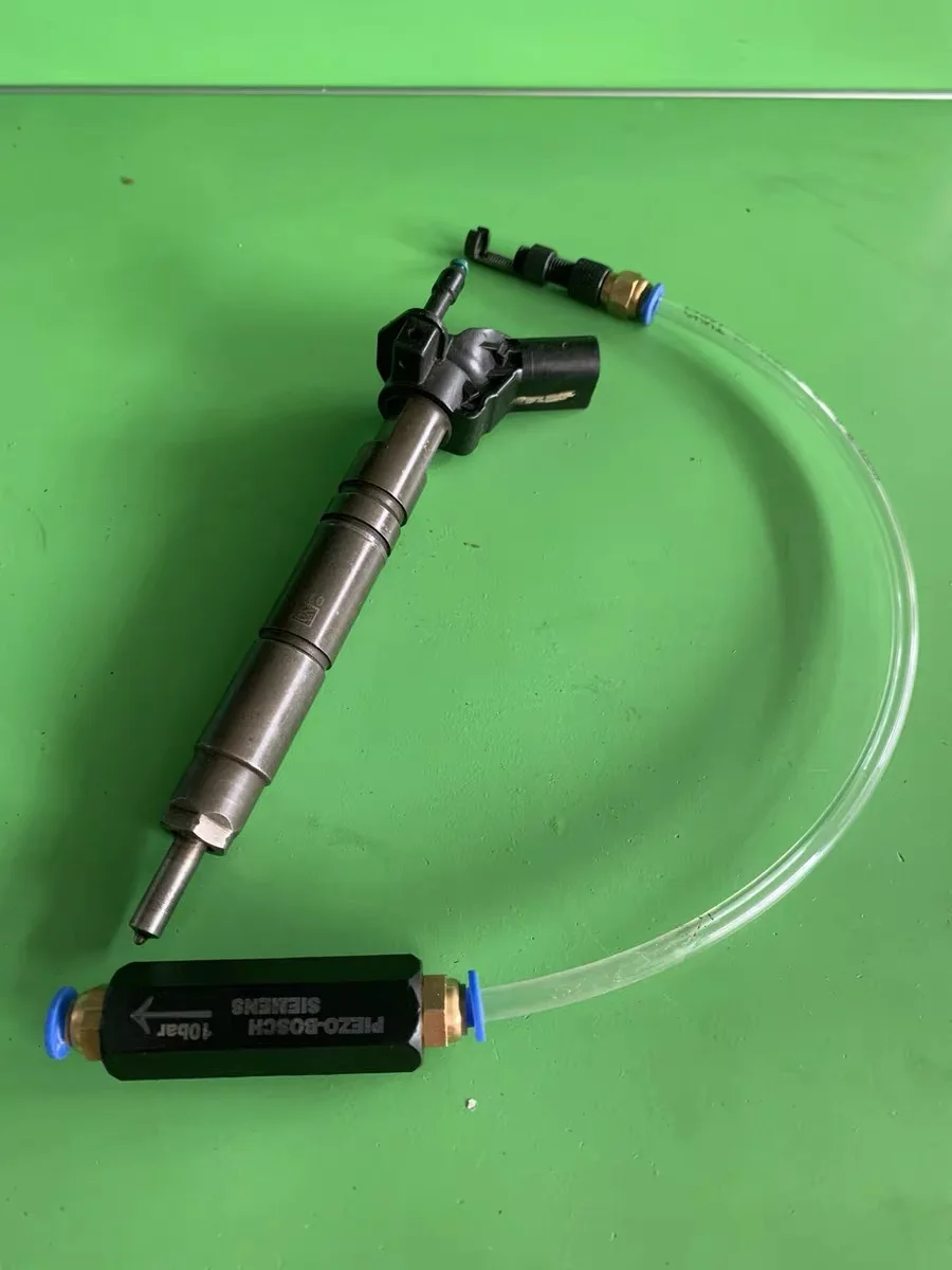 

Дизельный пьезоинжекторный обратный клапан возврата масла с трубкой 10-барного быстроразъемного соединения