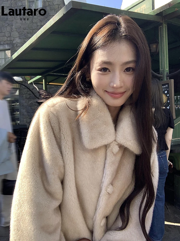 

Lautaro Autumn Winter Short Thick Warm Faux Mink Fur Coat Women Luxury High Quality Elegant Chic Fluffy Jacket Clothes 2026