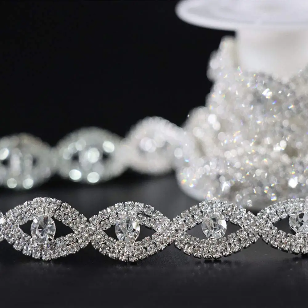 

Glaring Crystal Rhinestone Trim Close Chain Cross Applique for Sewing Crafts Ideal Wedding Party Clothing DIY Decoration 1 Yard