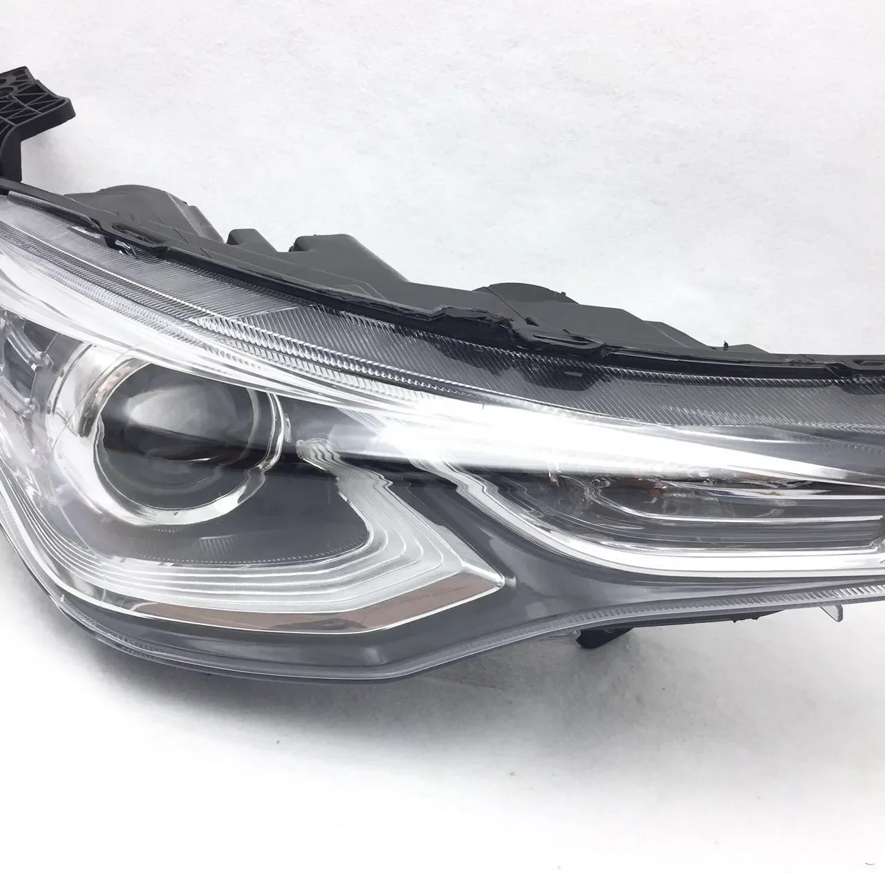 Front Bumper Lamp Headlight Assembly for Changan Alsvin 2018 with Turn Signal