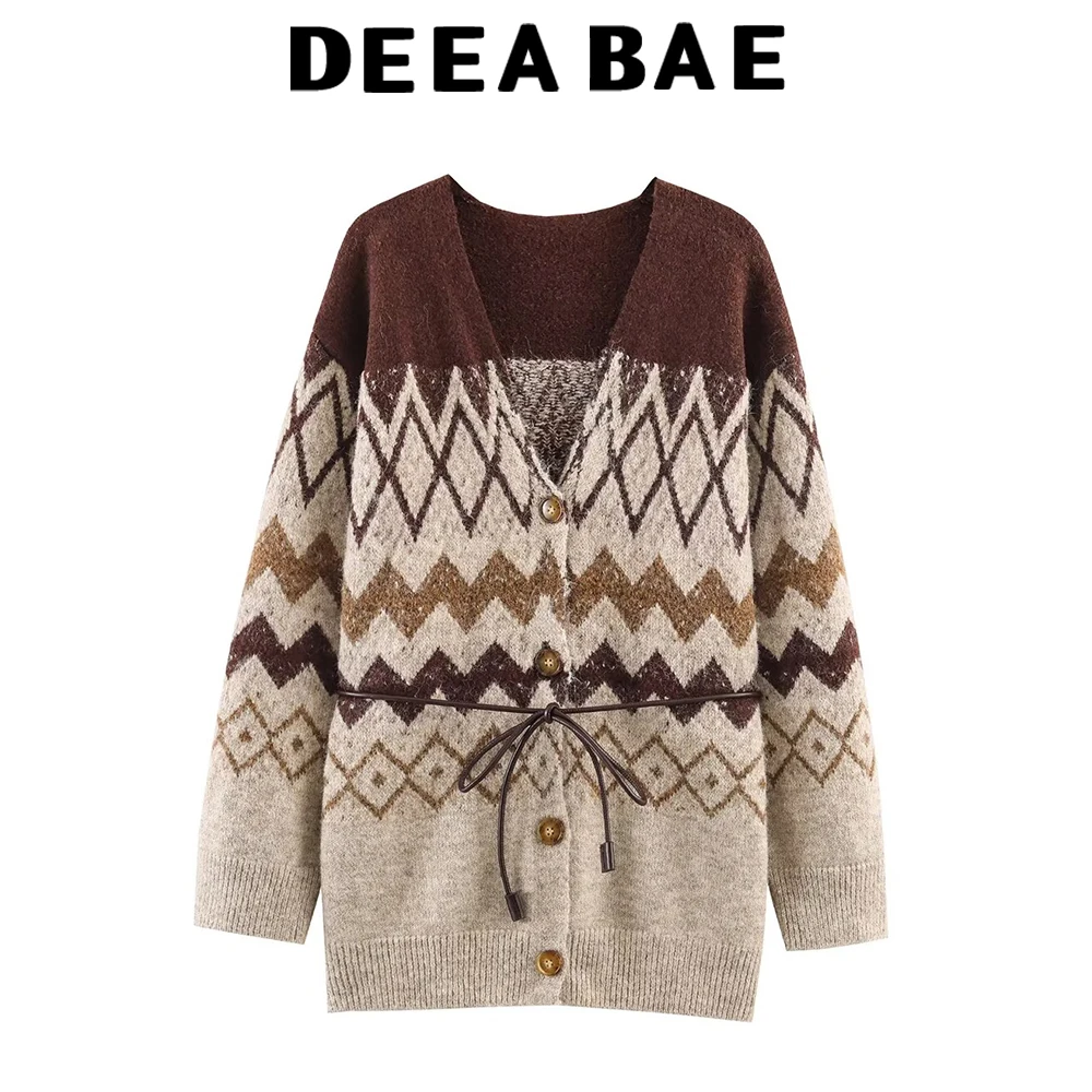 

DEEABAE Winter new women's clothing single row multi button V-neck long sleeved jacquard bead with belt knit jacket