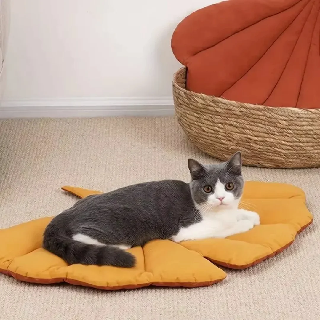 

Cat Mat Cotton Thickened Leaf Shaped Soft Floor Rug Kitten Puppy Sleep Blanket Warm Comfortable Pet Mat Suitable For All Seasons