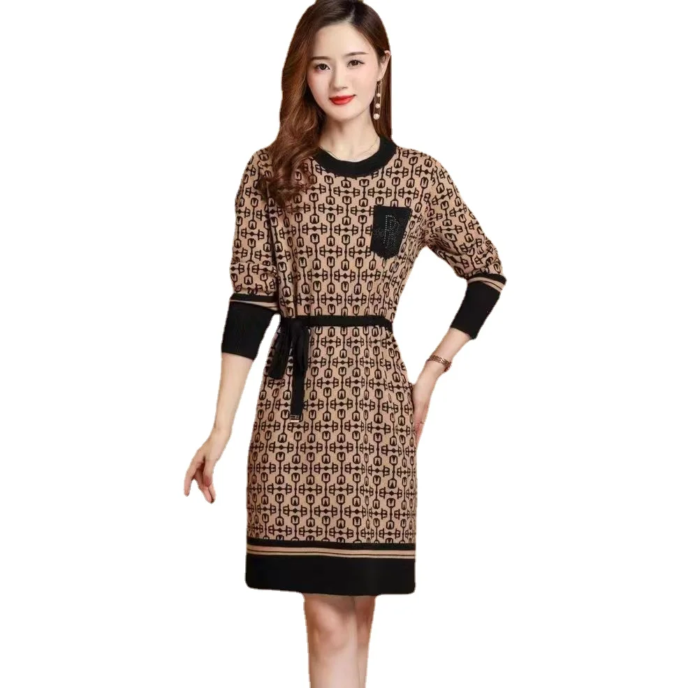 

Middle-aged fashion knitted dress women's thin spring and autumn sweater new style waist straight tube mid-length skirt