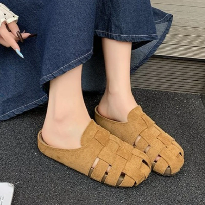 

Летние новые женские шлепанцы-баоту 2026: модные, красивые, элегантные и изысканные женские тапочки