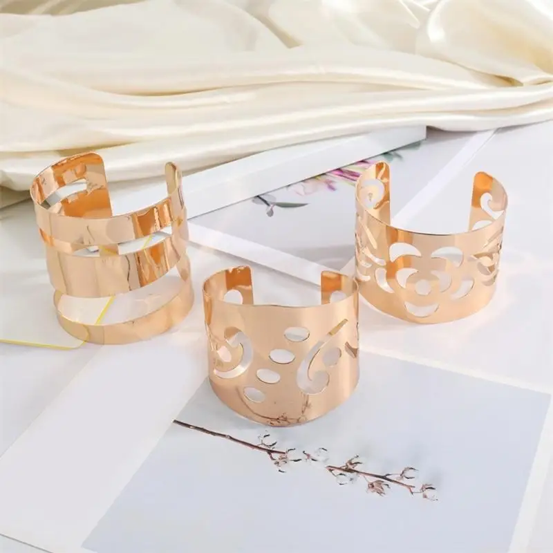 31BF Unisex Rhombus Patterned Bracelet with Floral Factors for Parties and Weddings