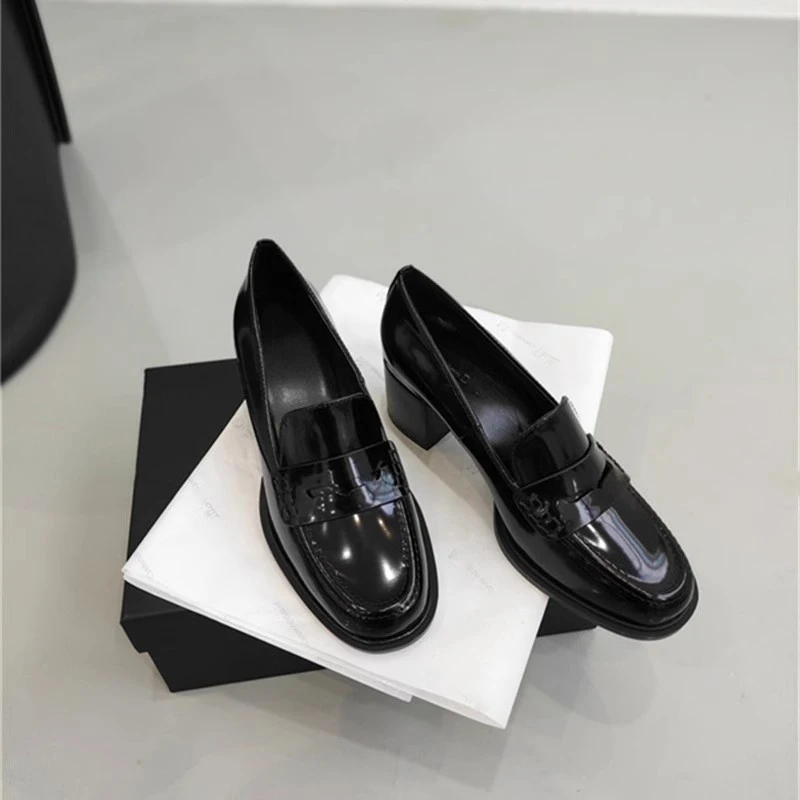 2024 New Women Spring Fashion Square Head Glossy Leather Shoes Solid England Style Low Heel Commute Shoes Female Chic y2k shoes