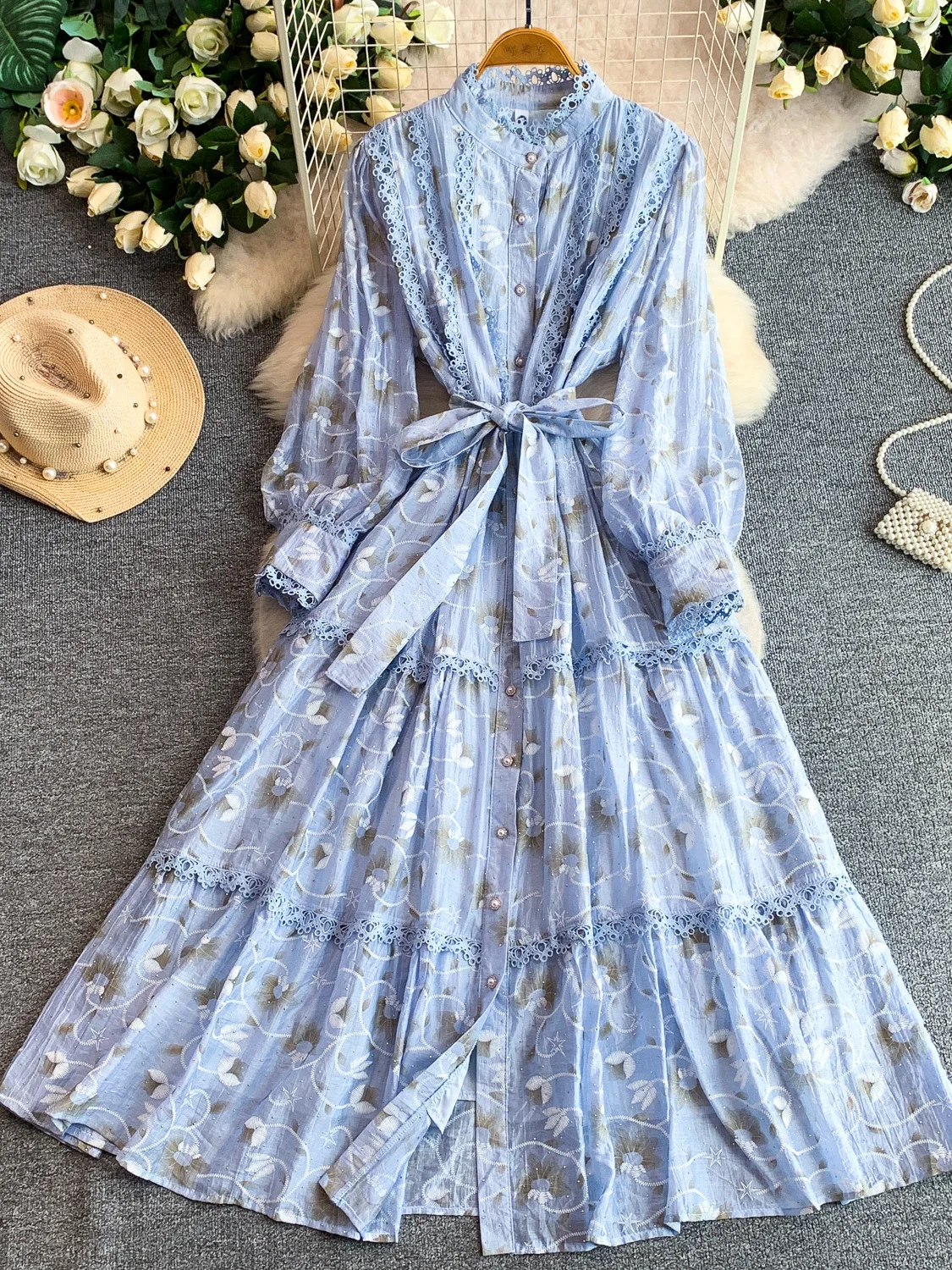 

French Style Embroidered Floral Print Lantern Sleeve Long Dress Women's Summer Lace Patchwork Waist Cinched Young Looking Dress