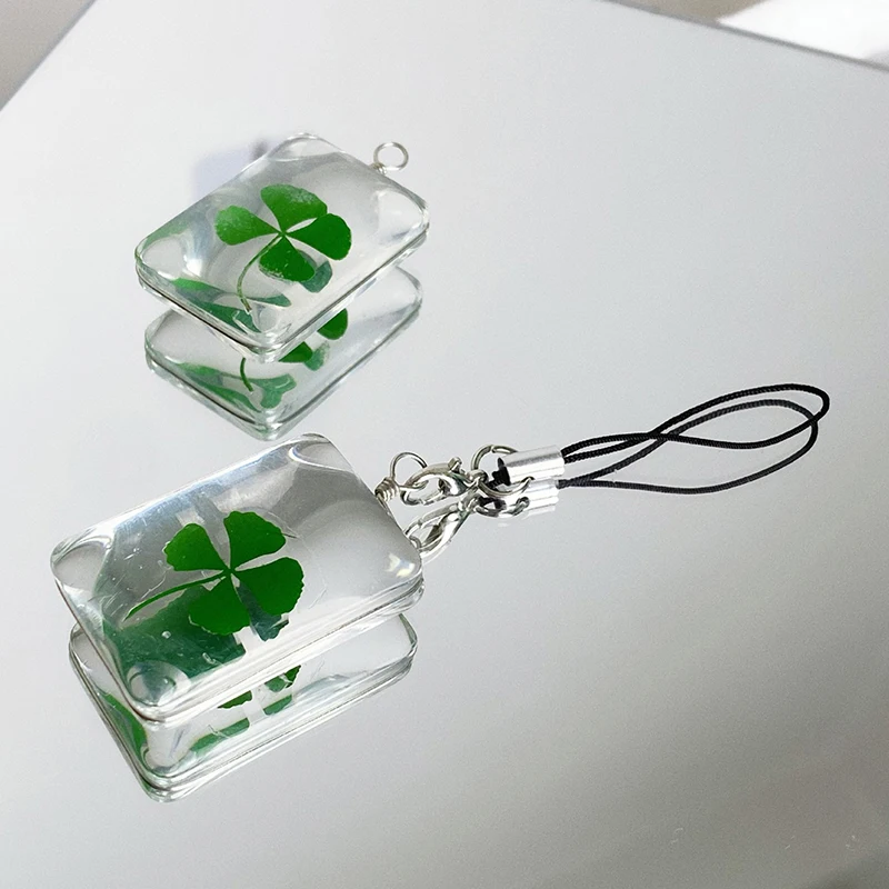 〔CC88〕Lucky Four Leaf Clover Natural Dried Flower Keychain Green Glass Pendant Phone Chains Lanyard Bag Charms Hanging Decor