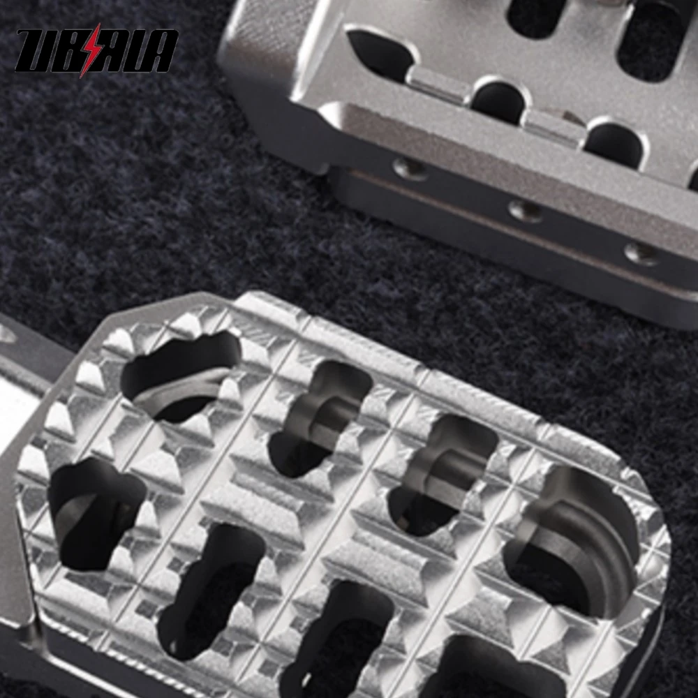 

Rear Set Foot Pegs For CFMOTO 800MT For HONDA CB400X CB400F Motorcycle Foot Pegs Pedal Footpegs For SUZUKI GSX250R GW250 DR300