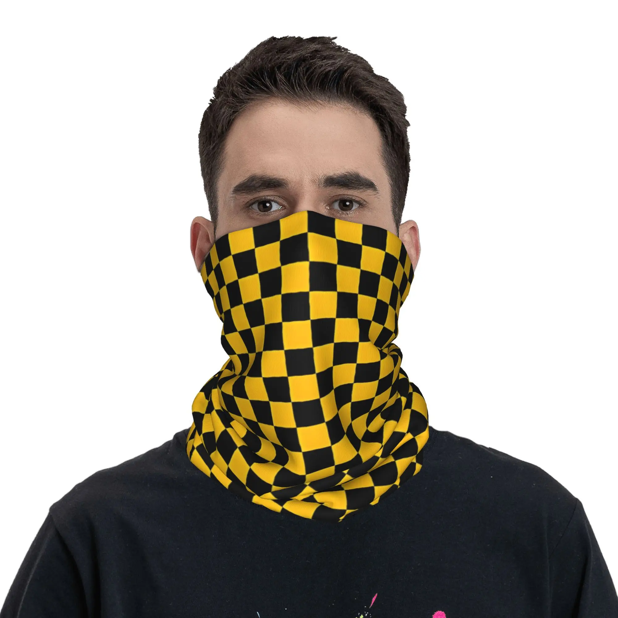 Zwart en amber oranje dambord bandana nekbeschermer bedrukte gezichtssjaal warm gezichtsmasker hardlopen unisex volwassene het hele seizoen