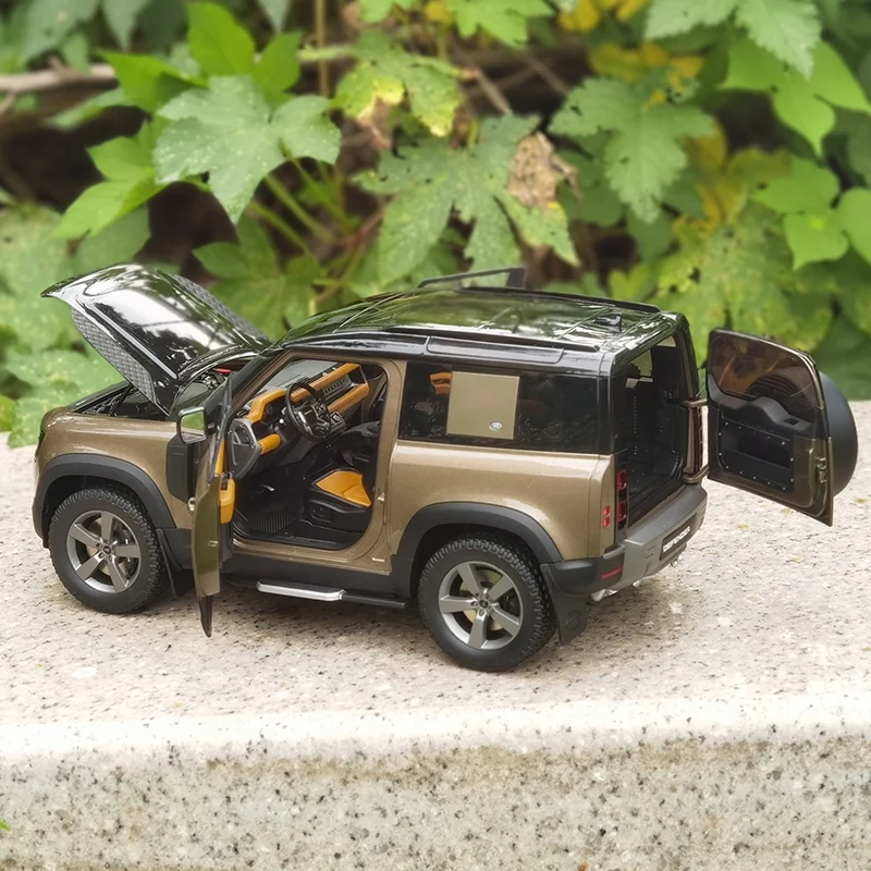 AR Almost Real 1:18 2020 Land Rover Defender 90 Defender 110 off-road car model gift collection 810703