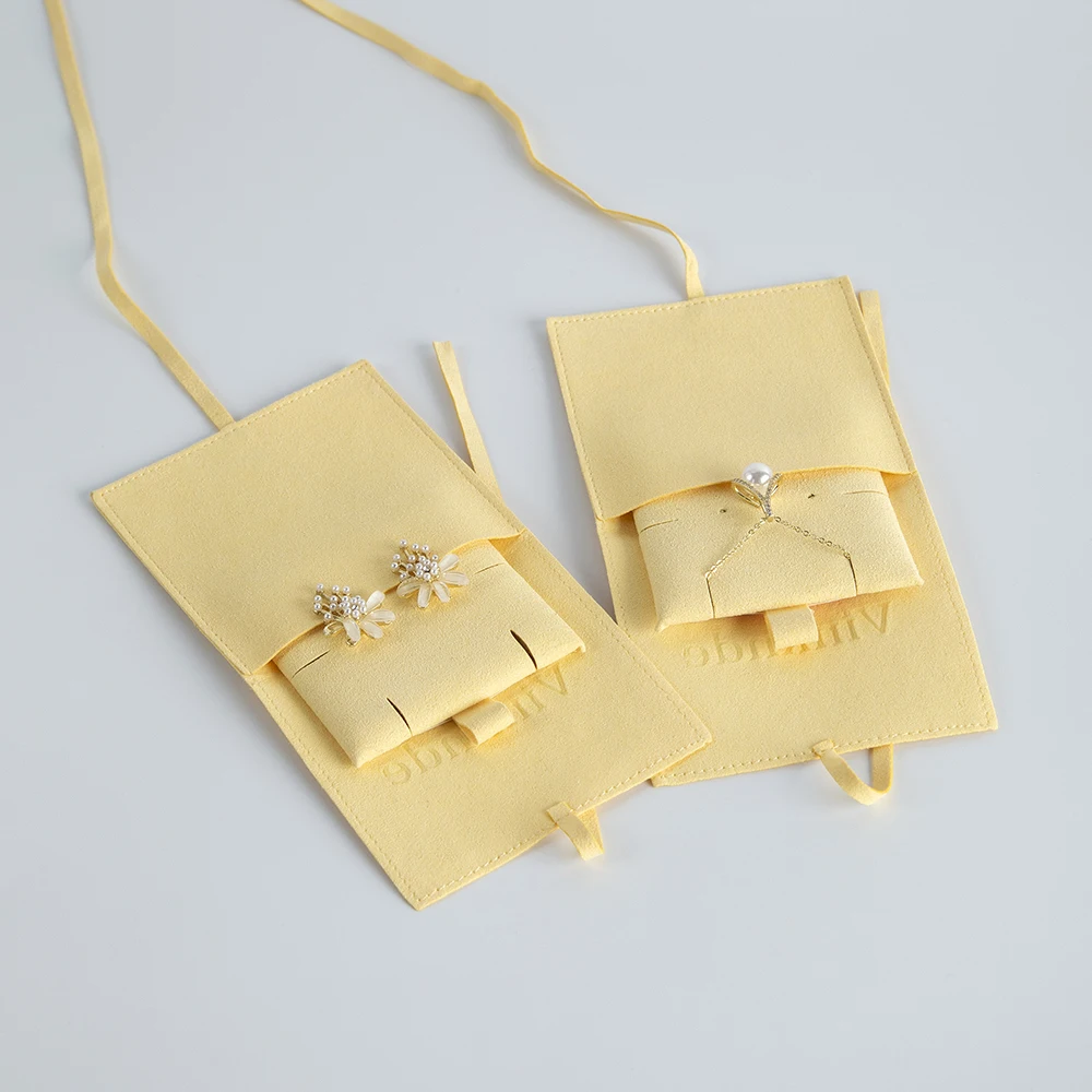 

Пользовательский логотип, желтый 8x8 см, подарочная сумка для ювелирных изделий из микрофибры, 6x6 см, наборы подушечек, кольцо, серьги-гвоздики, браслет, кулон, ожерелье, свадебные сувениры