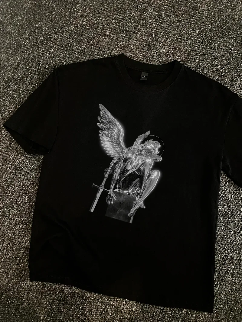 

Нишевая металлическая футболка KAWS из плотного хлопка с цифровым принтом, американская ретро-персонаж, графическая футболка с короткими рукавами для мужчин и женщин