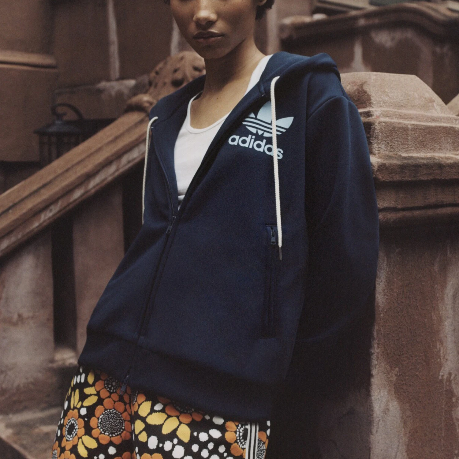 

Оригинальная мужская и женская куртка с капюшоном Adidas Three Leaf в стиле ретро JJ2939