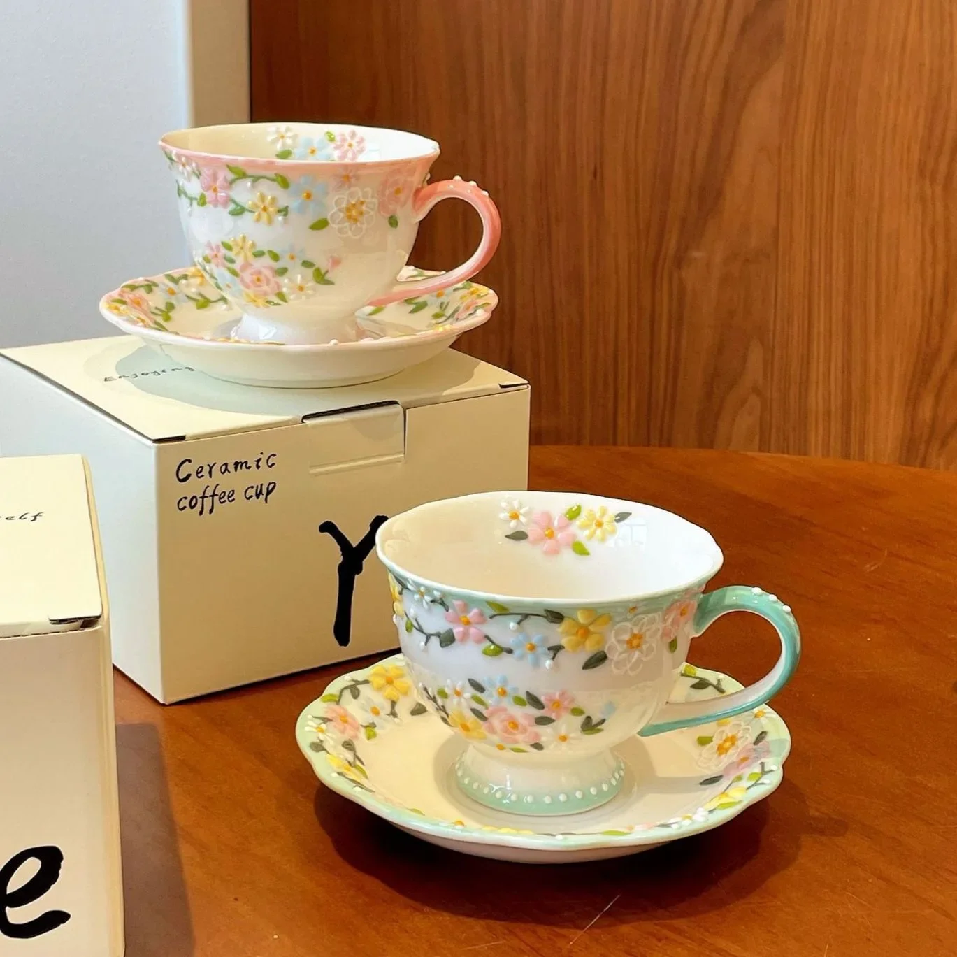 Relief flower coffee cup and saucer, afternoon tea cup, black tea cup and saucer,  small flower cup, hand-painted coffee cup