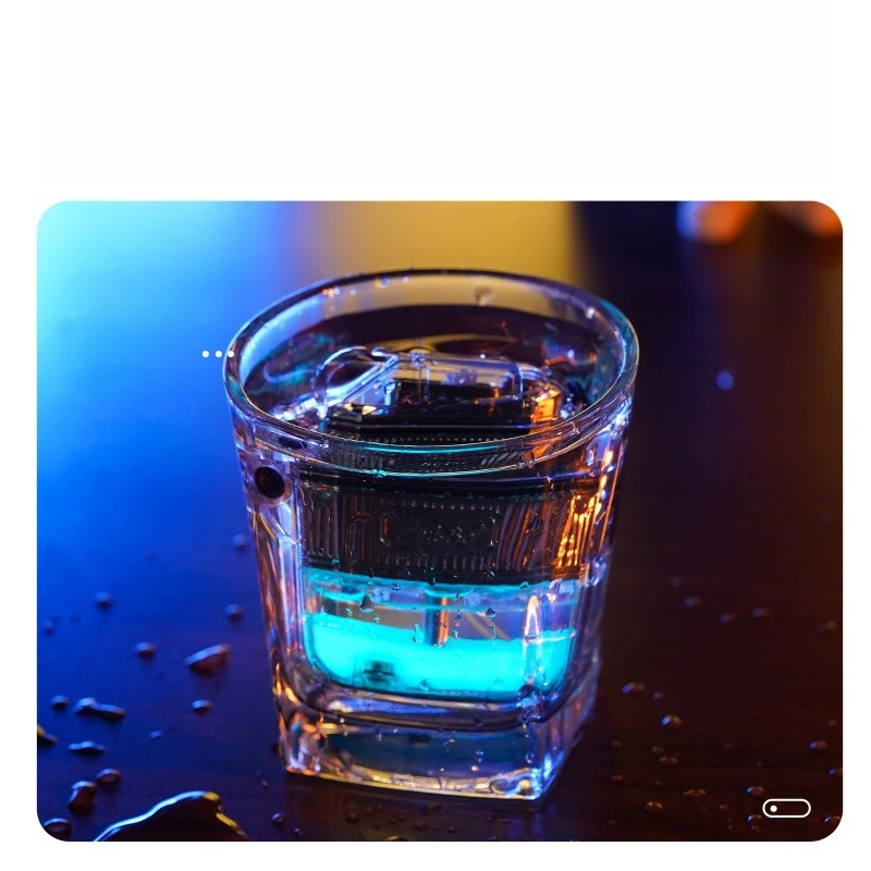 Long-Lasting Luminous Quicksand Lighter - Transparent Fluorescent Retro Style, Creative Personality Smoking Gadget for Daily Use