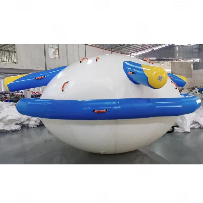 Aufblasbares Flugboot kann aufblasbares Saturn-Wasserpark-Spielgerät ziehen.
