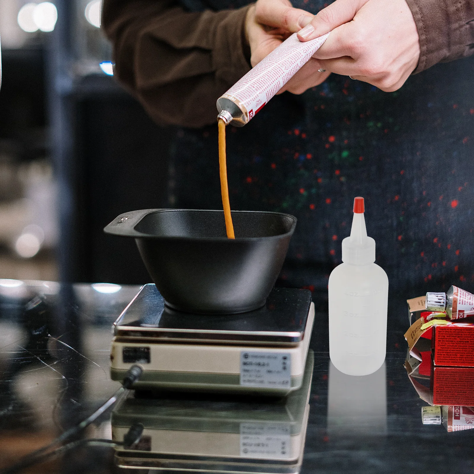 

18Pcs Makeup Pointed Mouth Squeeze Bottles Hair Dye Liquid Containers Plastic Hair Care Dispensing Bottles Liquid Containers