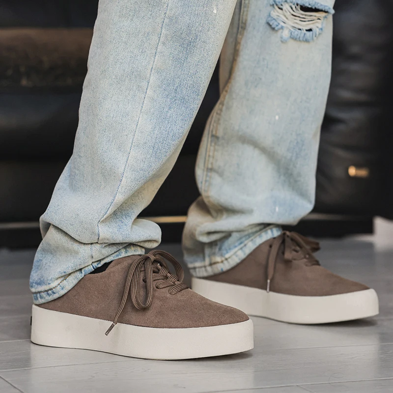 

Новинка 2025 года, удобные повседневные спортивные универсальные высококачественные модные нишевые замшевые туфли на толстой подошве с низким берцем