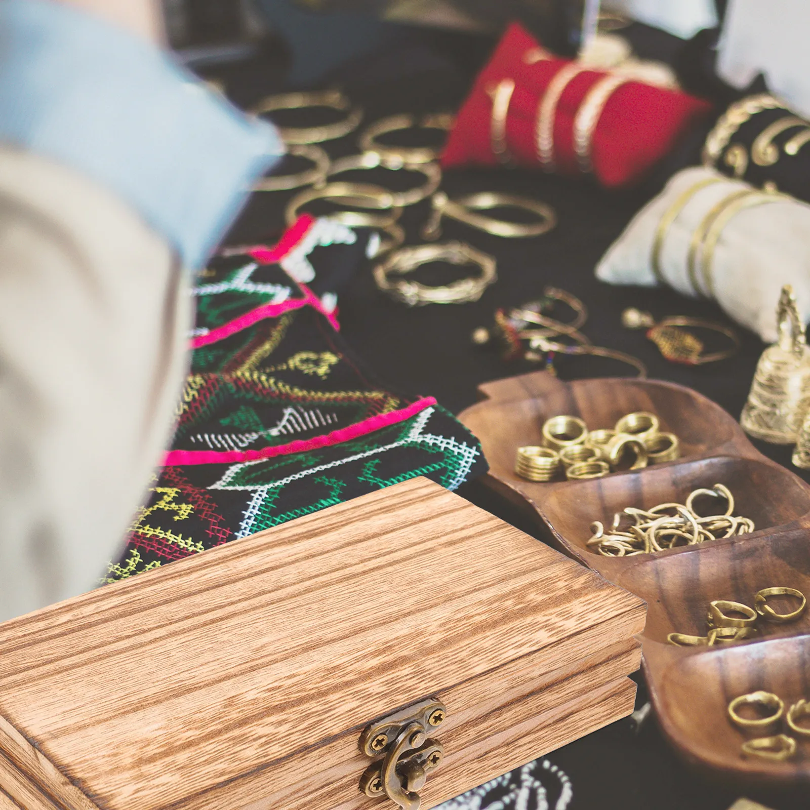 Wooden Storage Box Buckle Lock Lid Jewelry Case Organizer Watches Glasses Small Compact Crafts Keepsakes Box Jewelry Case