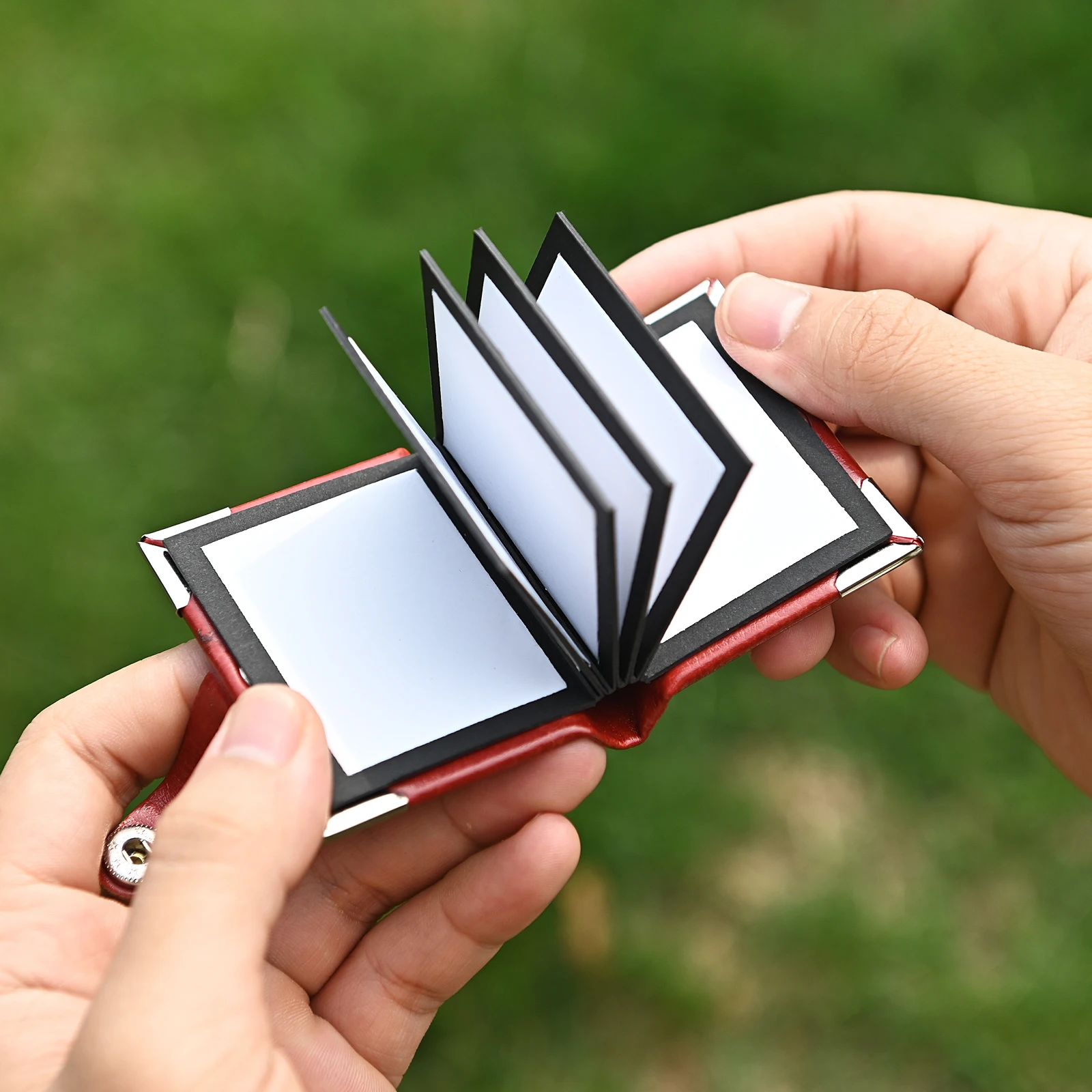 Blank Photo Album Keychain Pendant DIY Wallet Memorial Album Photo Sticker Pendant Vintage Small Album