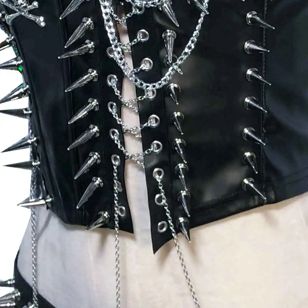 Goth Tops Spiked Rave Outfits Festival Bra Y2K T-shirt 2000s with Spikes Grunge Emo Clothing Punk Rock Clothes ALT Gothic Tank