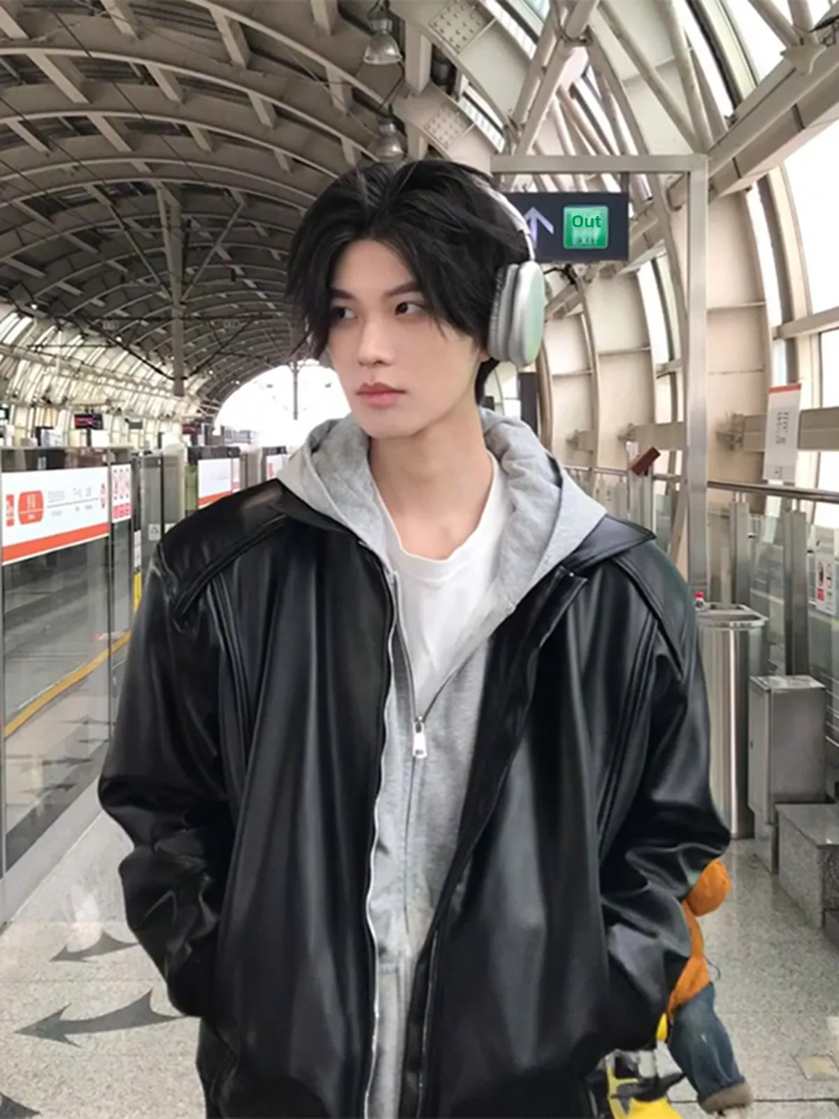 

Мужская кожаная куртка Bla с капюшоном из искусственной кожи, в американском ретро-стиле, для мотоциклистов, свободного кроя, молодежный тренд