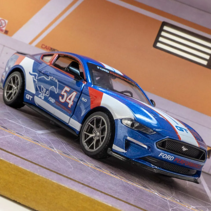 

CCA 1:34 Ford Mustang GT 2018 Track Edition Alloy Car Model Pull Back Car with rich details, fine workmanship, and good quality