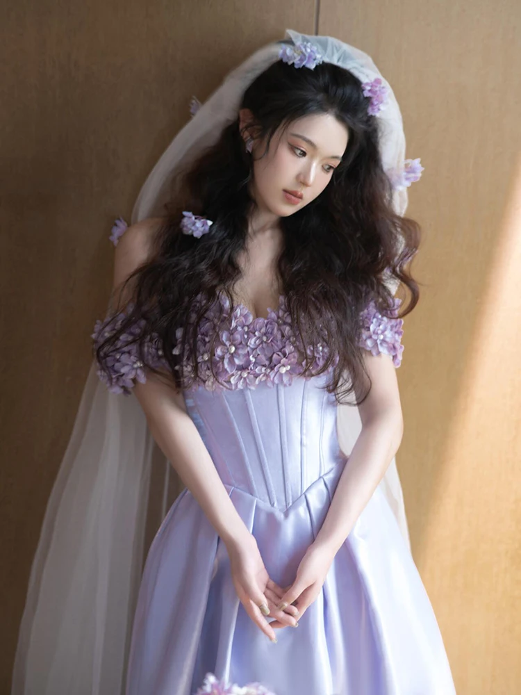 ชุดเดรสสีม่วงแบบไหล่เดียว รุ่น Princ Dr ประดับดอกไม้ 3 มิติ ชุดแต่งงานสุดหรูสำหรับพิธีและงานแสดง