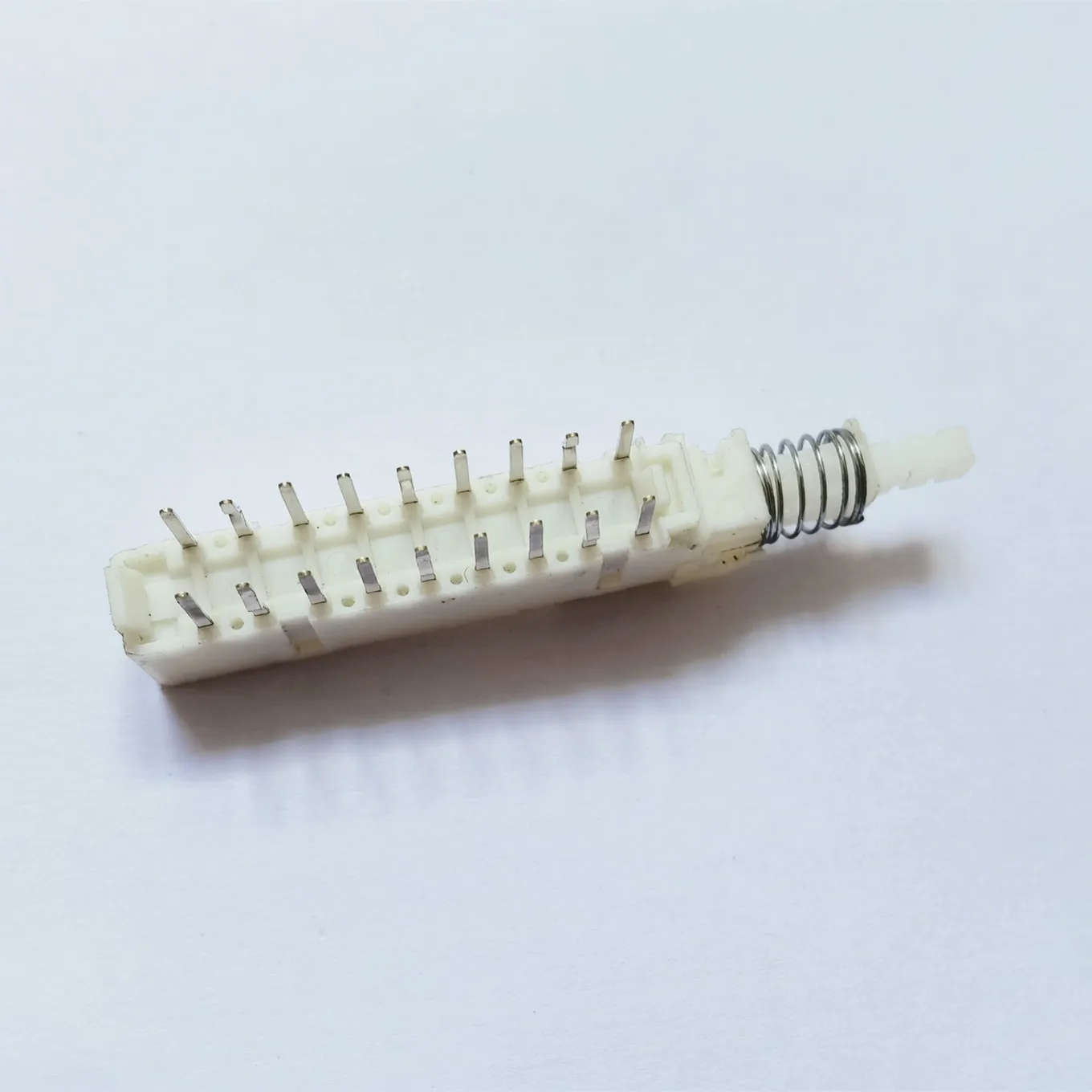 Original Neue 100% power verstärker schlüssel taste mit lock-locking power schalter zweireihig 18pin gesamtlänge 66mm