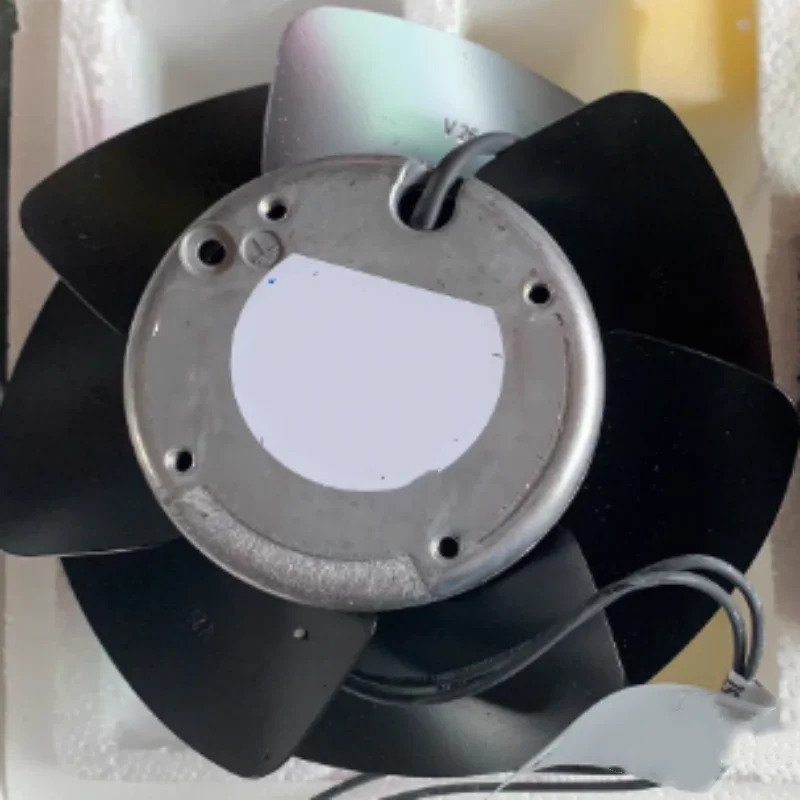 

Промышленный осевой вентилятор A2S130-AA03-01 с высокой эффективностью и быстрым отводом тепла, сертифицированный CE, для шкафов управления