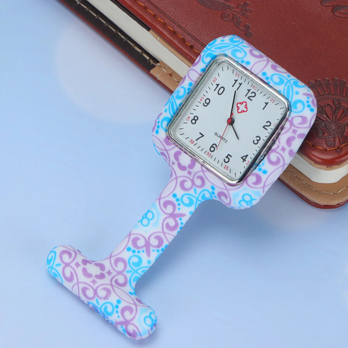 

Silicone Nurse Pocket Watch Printed Hanging Square Medical Watch Portable Durable Accurate Timekeeping Suitable for Nurses