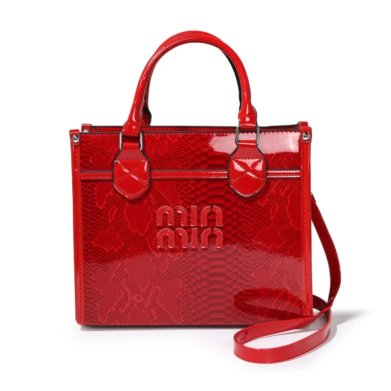 

Luxury Brand Women Crossbody Shoulder Bag Popular Fashionable Leather Diaper Bag Elegant Messenger Tote Bag Stylish Minimalist