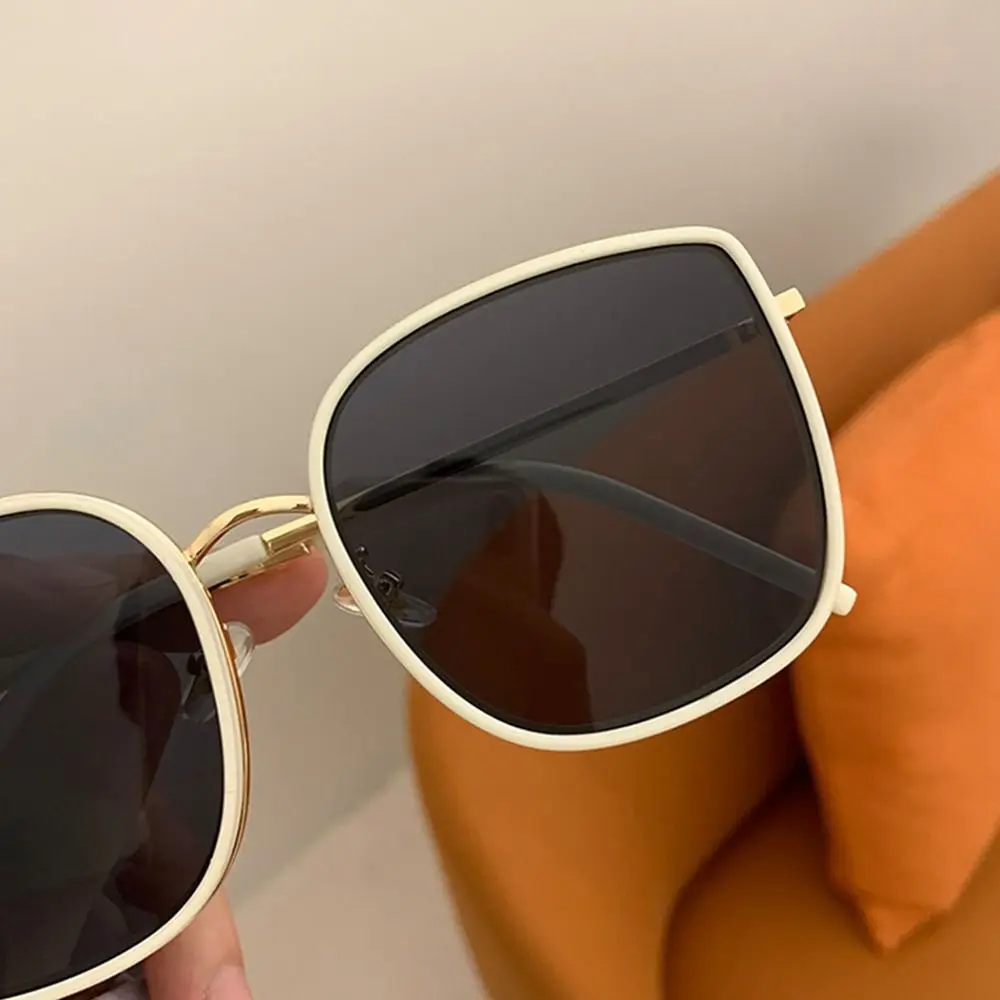 Модные квадратные солнцезащитные очки большого размера для пляжных путешествий, линзы UV400, солнцезащитные очки в металлической оправе, уличные солнцезащитные очки для женщин