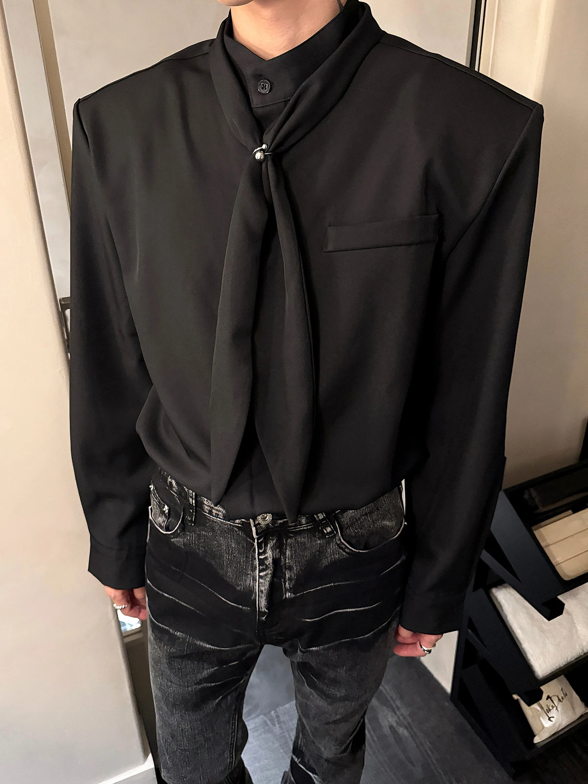 2025 Autumn New French Retro Stand Collar White Shirt Men Long Sleeve Inner Shirt Elegant Loose Casual Top