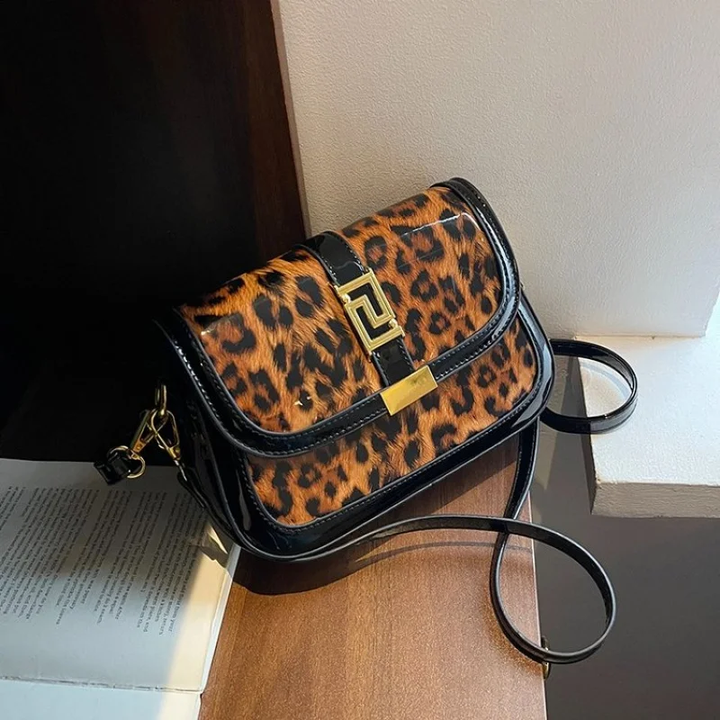 

High-End Women's Shoulder Bag Made Of Premium Leather With Trendy Design And Paris Vintage Daily Look​