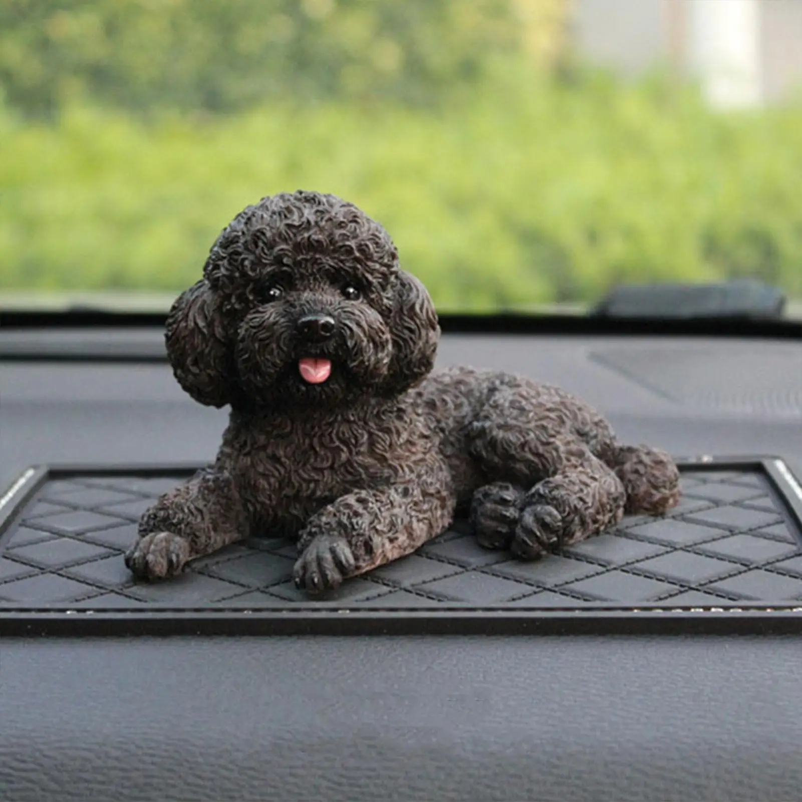 Cute Dashboard Car Accessories Dog Statue Vehicle Interior Decoration Car Dashboard Dog Statue For Automotive Sedan Pickup Truck